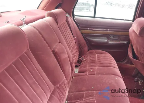 1994 Mercury Grand Marquis Ls z USA, uszkodzony, nr VIN 2MELM75W9RX672322